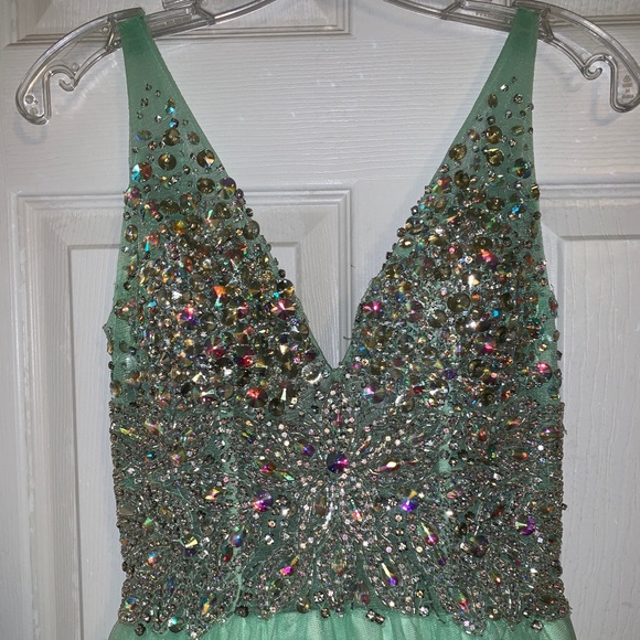 ✨PROM DRESS✨ - Picture 2 of 5